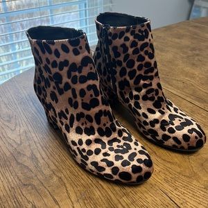Leopard boots